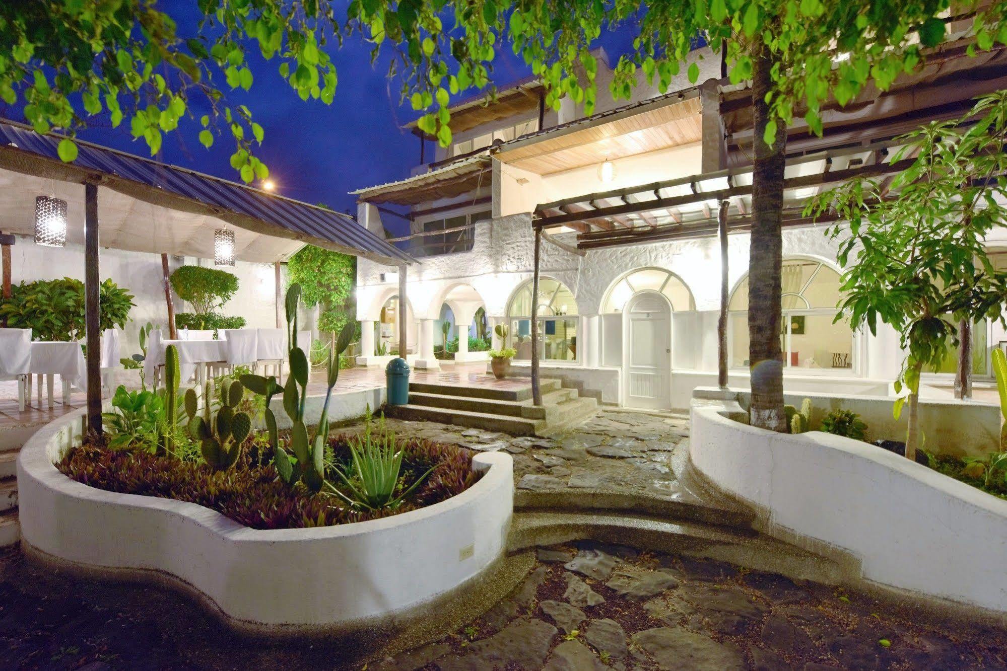 Bed and Breakfast Casa Opuntia Puerto Baquerizo Moreno Exterior foto